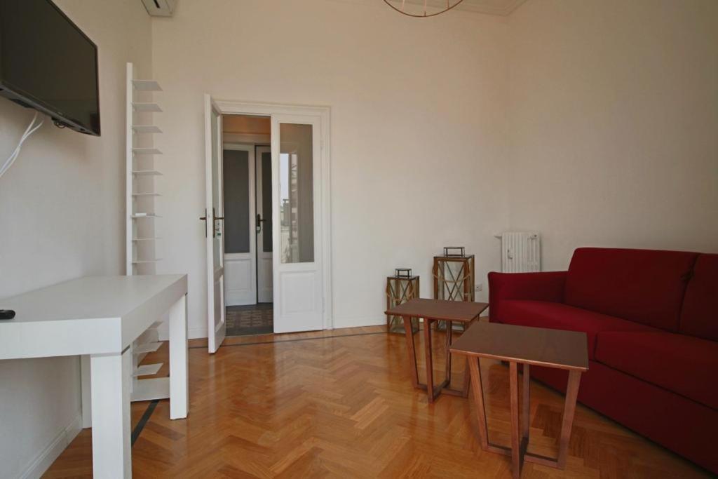 Lacaralele1 Milan Extérieur photo